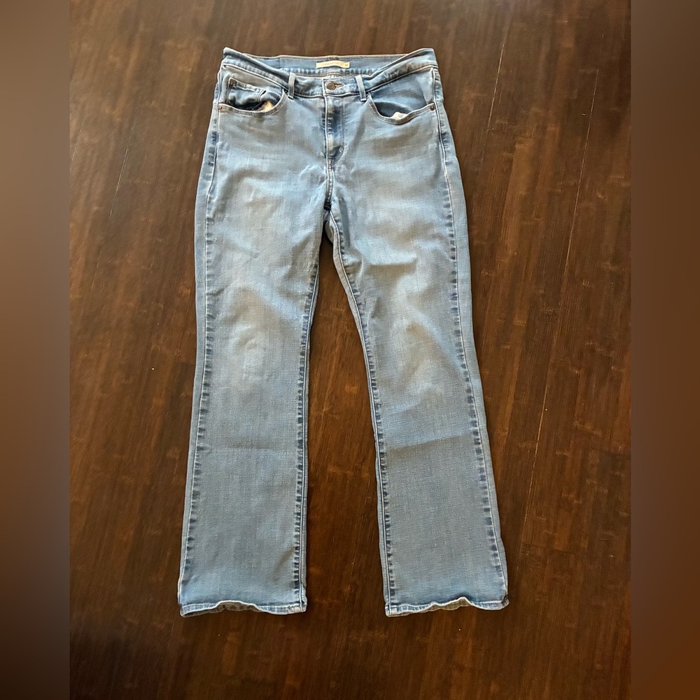 Levi's Women's Light Blue Boot Cut Jeans, Size 10